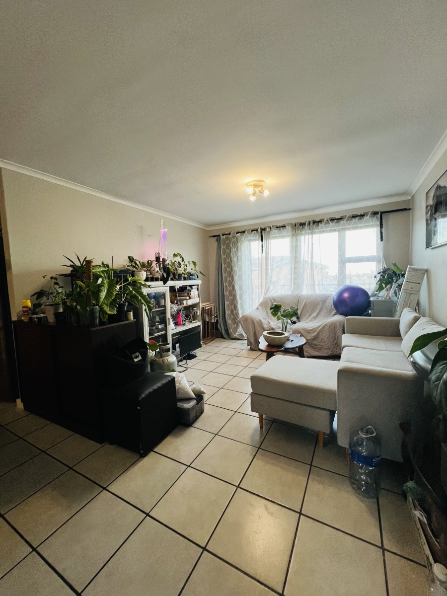 To Let 2 Bedroom Property for Rent in Sea Breeze Western Cape